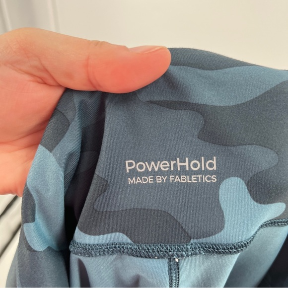 Powerhold by Fabletics blue camo leggings size XL - Picture 6 of 7